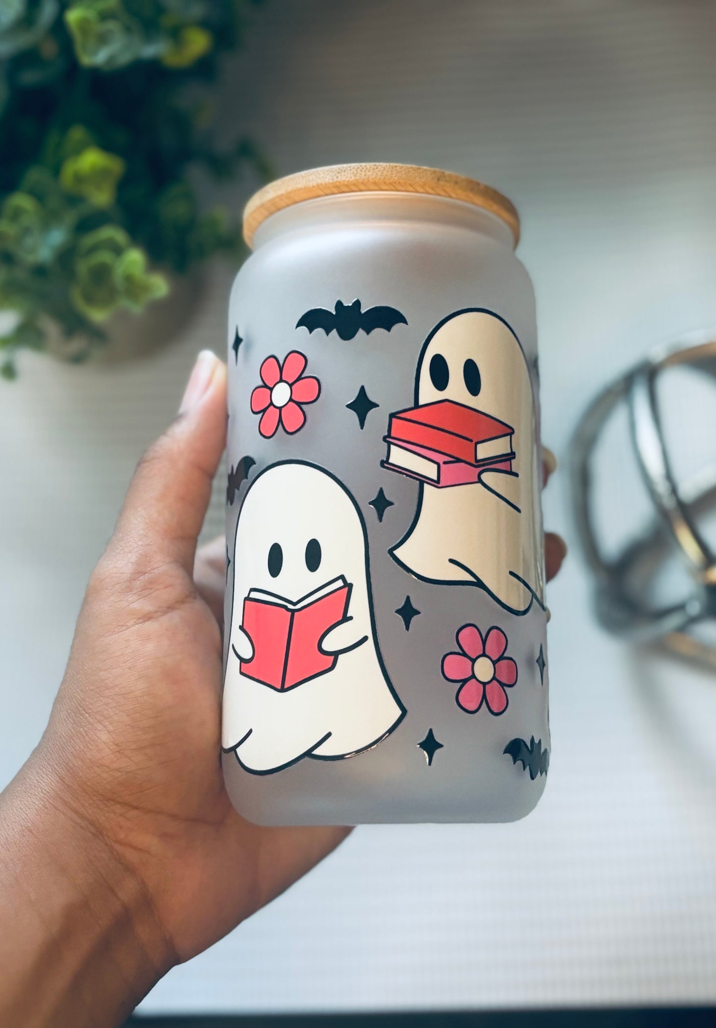 16 oz frosted glass tumbler -ghost with books